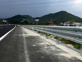 福州购买和安装波形护栏时怎么把握质量