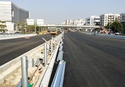 厦门高崎机场成功大道入口路桥道路护栏安装